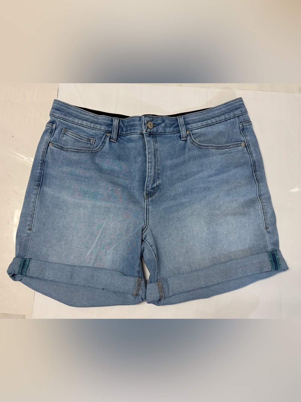 LuLaRoe Light Blue Denim Women's Rolled-Hem Summer Bermuda Shorts size 34